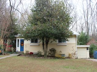 8729 Susanna Ln, Chevy Chase, MD 20815