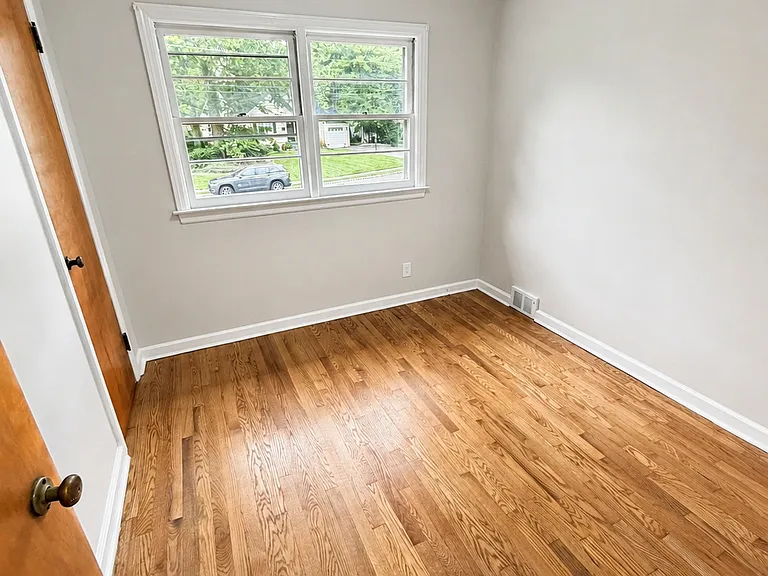 22 Springbrook Rd — Photo 27