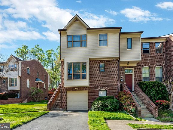 3rd image of 6608 Westbury Oaks Ct