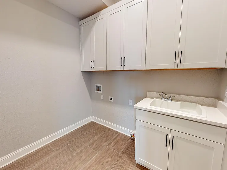 124 Bridgeton St — Photo 20
