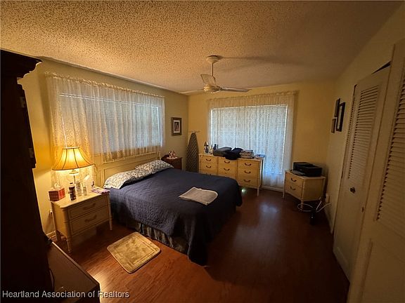 4th image of 106 Jasmine St
