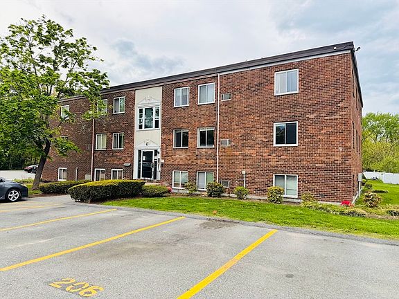 2nd image of 6 Universal St APT 5
