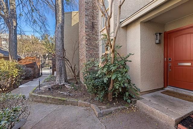 1st image of 3203 Elizabeth St #7