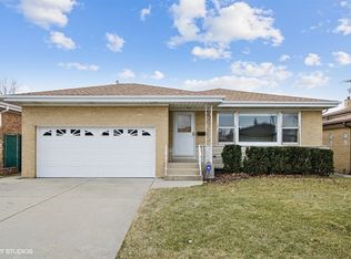 4664 N Forestview Ave, Chicago, IL 60656