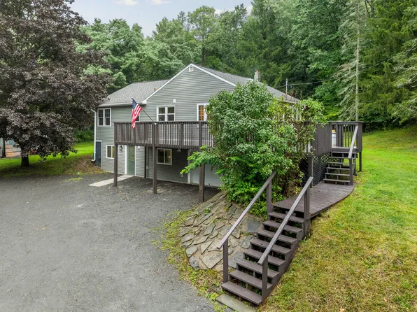 115 Johnson Rd, Apalachin, NY 13732