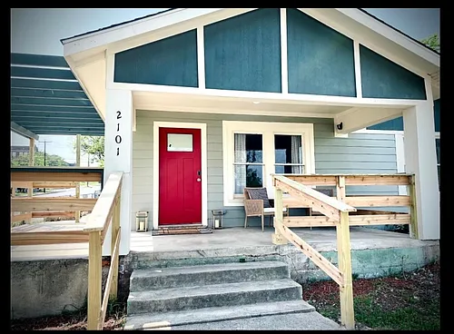 2101 Lee Ave Photo 1