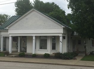 226 N Main St, Lynnville, IN