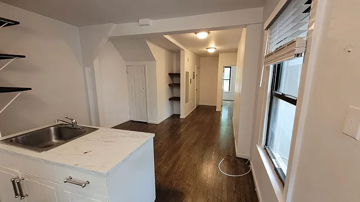 Rented by Delmark Realty LLC | media 39