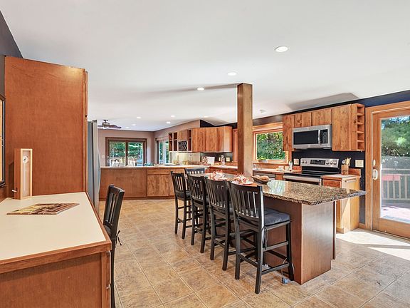 4th image of 2 Brookfield Road