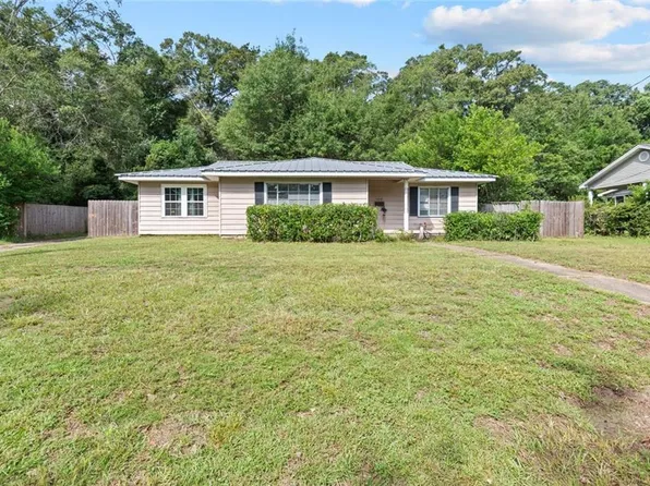1210 W Buena Dr, Mobile, AL 36605