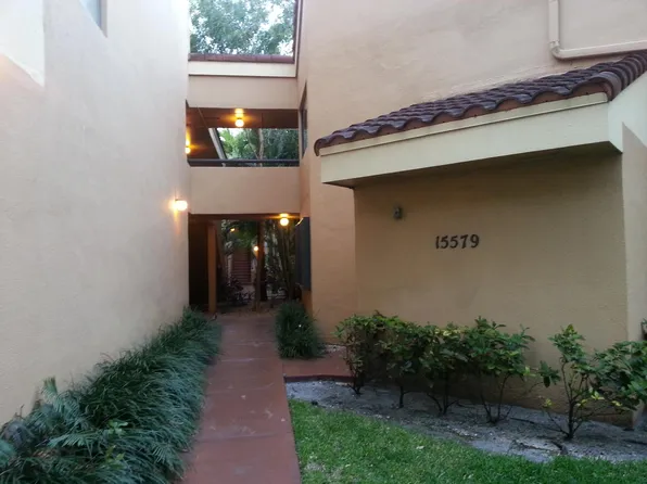 15579 Miami Lakeway N APT 101, Miami Lakes, FL 33014