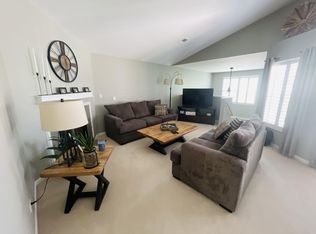 1412 Hidden Grove Cir, Joliet, IL 60435