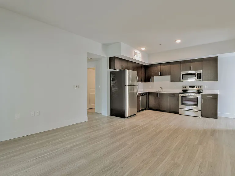 Coastal Village Apartments — Photo 36