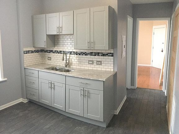 4th image of 5100 W 14th St #2R