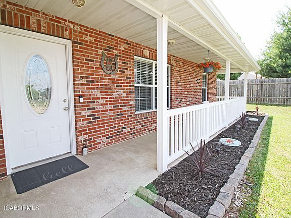 2nd image of 290 Brookstone Dr