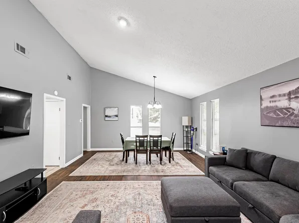 1451 White Cross Dr, Baton Rouge, LA 70810