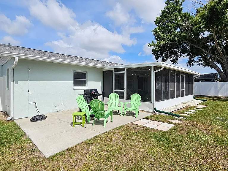 426 Pineview Dr — Photo 17