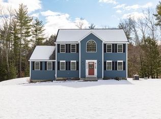 4 Sydney Ln, Epping, NH 03042