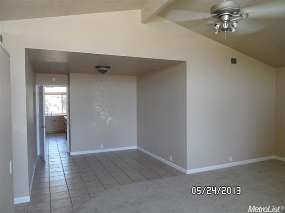 3rd image of 714 Dartmouth Pl