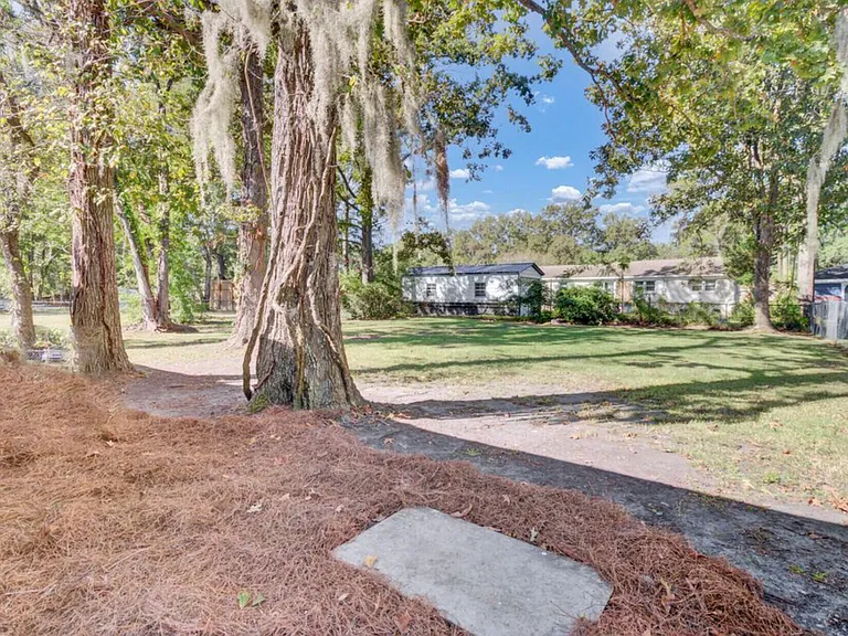 235 Mary Scott Dr — Photo 27