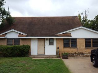 633 Oak Dr, Hurst, TX 76053