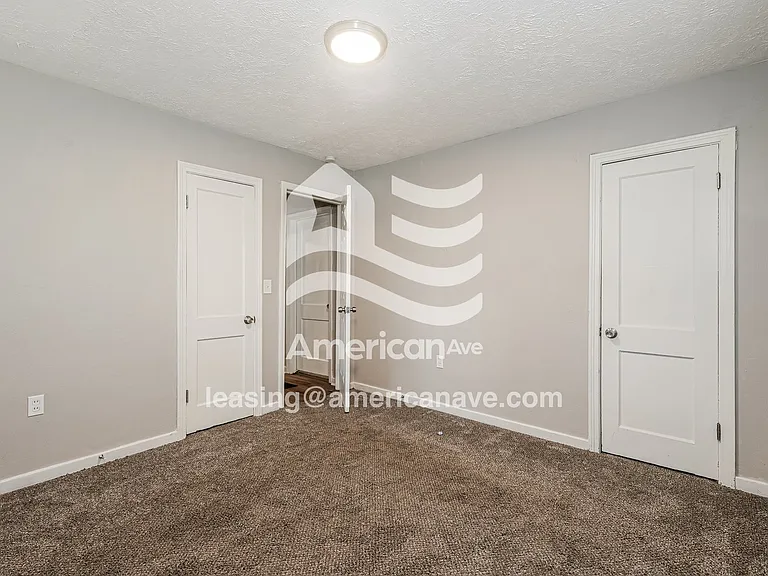1854422_009_main_bedroom_9.jpg