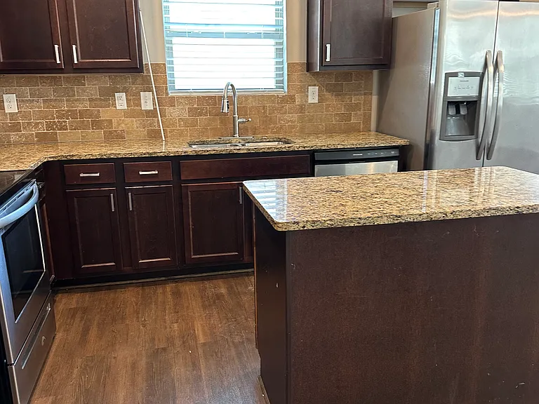 2639 Lovejoy Crossing Dr — Photo 5