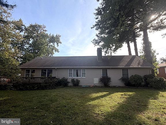 5th image of 252 Greenview Dr