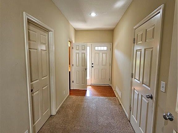 4th image of 8812 Timber Creek Ln