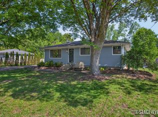 749 Lillian St, Holland, MI 49424