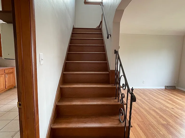 4711 Southwood Dr — Photo 7