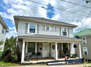 221-223 S Gardner St, Barnesville, OH 43713