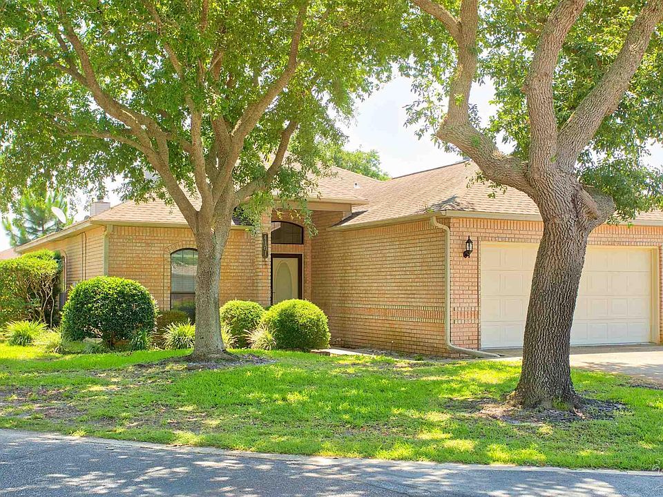 1st image of 4161 Longwood Cir