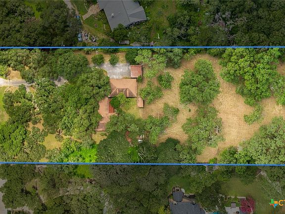 2nd image of 304 Hill Country Ln
