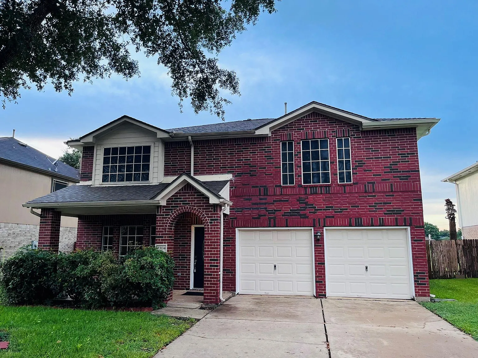 3 bed, 2.5 bath, $2,300 — Photo 1