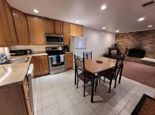 3017 James St, Fairfax, VA 22031