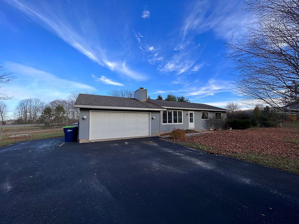 1st image of 2686 Hedwidge Dr