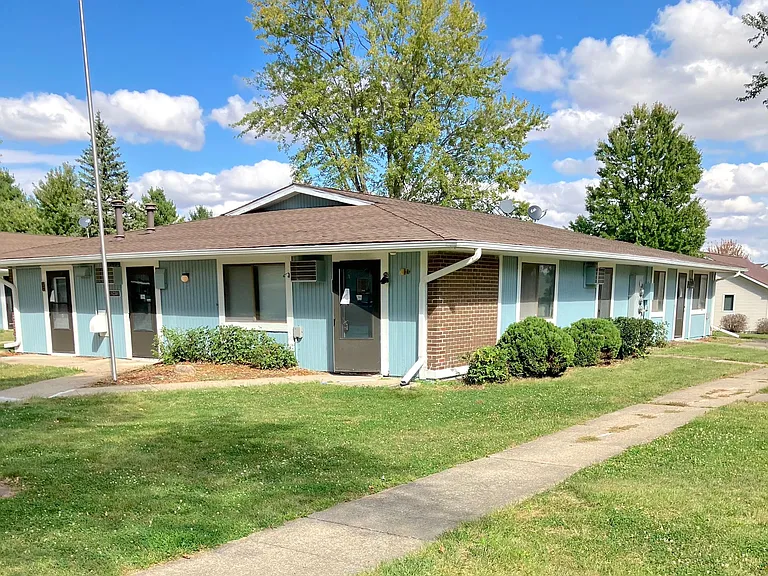 Prairie Meadows Apartments — Photo 14