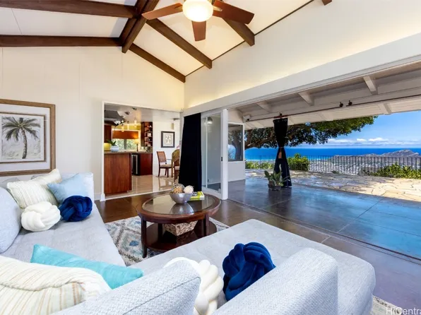 5112 Maunalani Cir, Honolulu, HI 96816