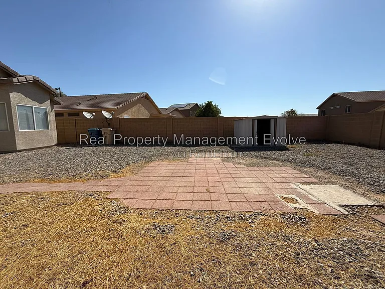 22621 W Yavapai St — Photo 23