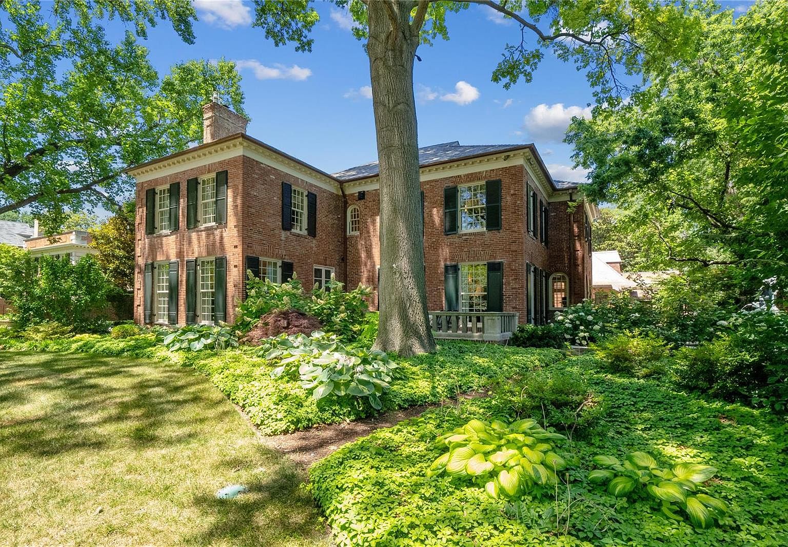 21 Westmoreland Pl, Saint Louis, MO 63108 Zillow