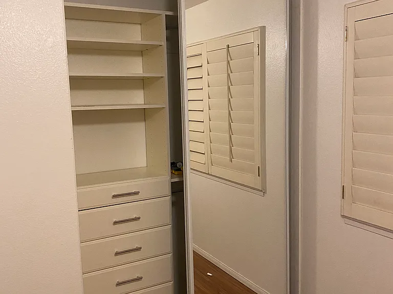 2101 Ridgeview Pl — Photo 2
