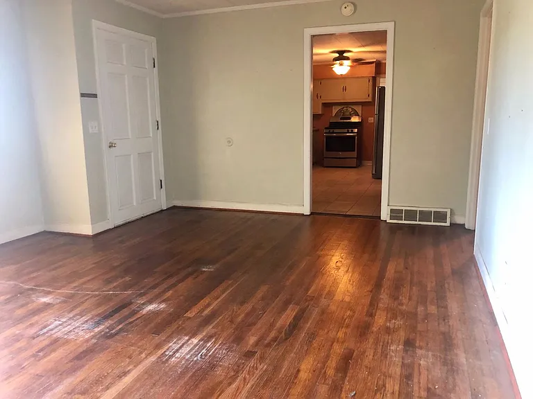 129 Freedom Dr — Photo 7