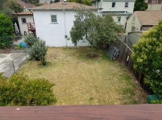 676 Apgar St, Oakland, CA 94609