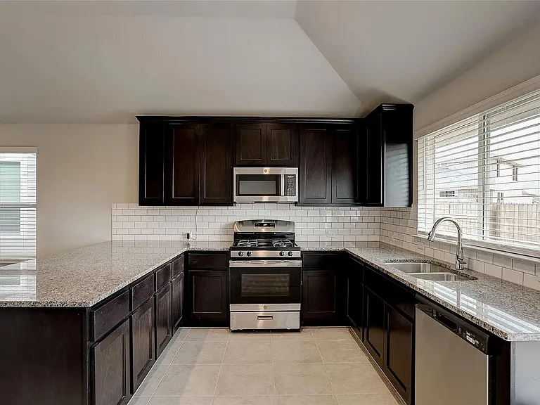 171 White Dunes Dr — Photo 22