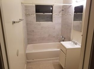 1433 E 61st St APT 6, Los Angeles, CA 90001