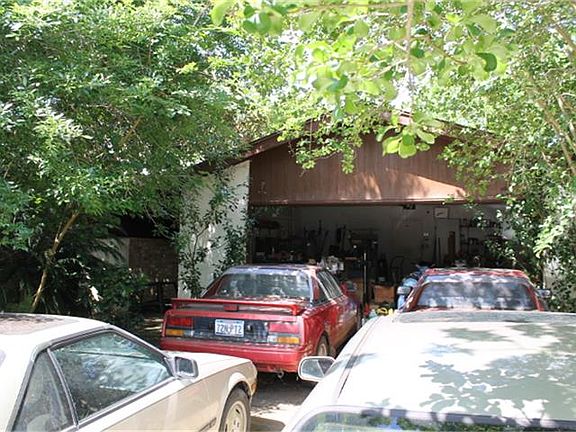 2nd image of 10010 Kent Towne Ln