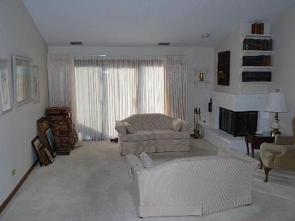 2nd image of 13340 S Oakview Ct