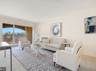 416 Girard St APT 202, Gaithersburg, MD 20877