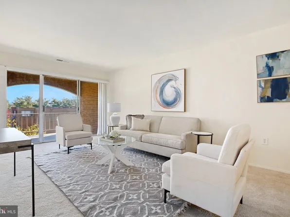 416 Girard St APT 202, Gaithersburg, MD 20877